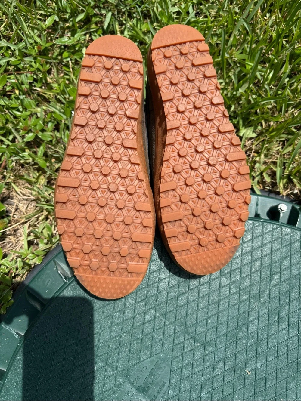 Vans Green and Brown Lace-Up High-Top Snow Boots